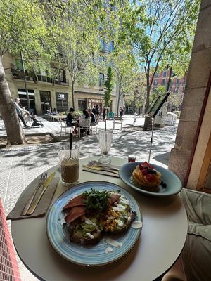  at Faire Brunch & Drinks in Barcelona