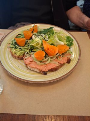 Avocado & Hummus Sandwich at Faire Brunch & Drinks in Barcelona