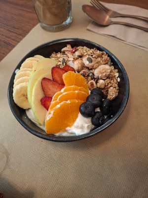 Granola at Faire Brunch & Drinks in Barcelona