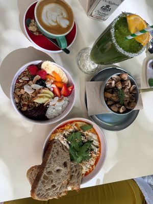  at Faire Brunch & Drinks in Barcelona