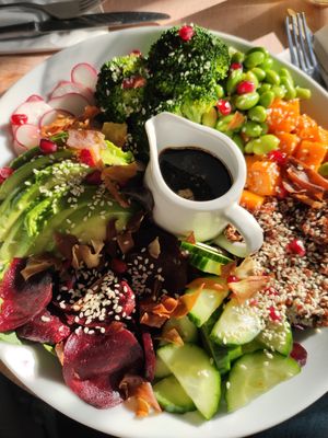 Buddha Bowl at The Abinger Hatch in Dorking