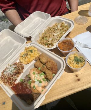 Spaghetti & shrimp was the only good things. Don’t get the brisket, had to throw it away. Lacked flavor, chx dry noodles oily, Mac meh. at Vegan Mob in San Bruno