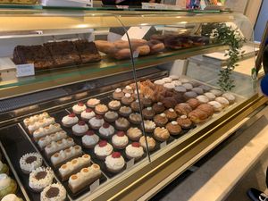 Comptoir   at La Pâtisserie Vegan - Les Saveurs De La Bastille in Liege
