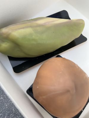 Trompes-l’œil pistache et noisette 🌱 @ vegan summer festival   at La Pâtisserie Vegan - Les Saveurs De La Bastille in Liege