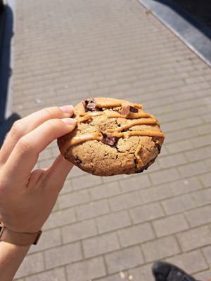 Cookie at La Pâtisserie Vegan - Les Saveurs De La Bastille in Liege