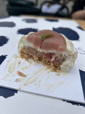 100% Peche 8€  at La Pâtisserie Vegan - Les Saveurs De La Bastille in Liege