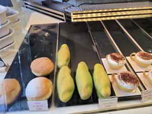 Patisserie at La Pâtisserie Vegan - Les Saveurs De La Bastille in Liege