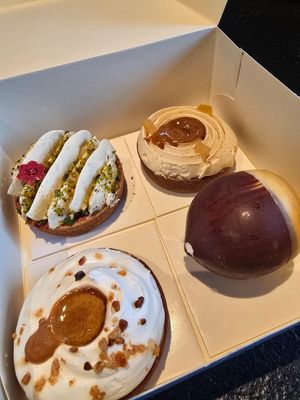 Patisserie at La Pâtisserie Vegan - Les Saveurs De La Bastille in Liege