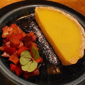 Dessert of the day: Lemon Tart with Confit Rabarber. NA Pairing: Sweet&Sour Mocktail at Bistro Lupa in Copenhagen