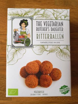 Vegan bitterballen at Mon Panier Bio in Beauvechain
