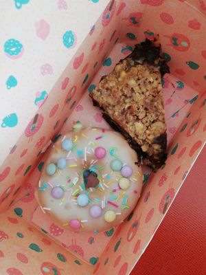 SmartieDonut & Nussecke at Kjeks - Schanze in Hamburg