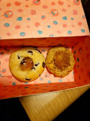 Salted Caramel cookie & apple crumble cookie at Kjeks - Schanze in Hamburg