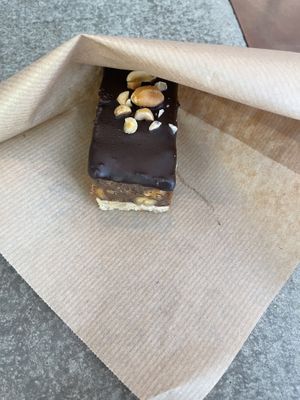 Peanut caramel cake  at Kjeks - Schanze in Hamburg