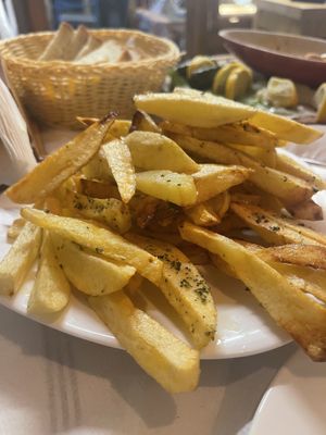 Frites   at Edua in Gjirokaster