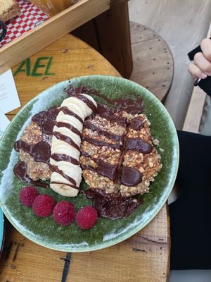 Panqueca de aveia com chocolate (vegan) at Terra in Santo Tirso