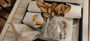 Plateau at Hank Vegan Burger in Lille