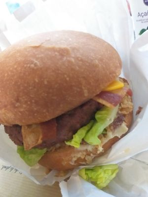 Excellent burger ! at Hank Vegan Burger in Lille