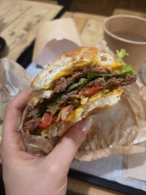  at Hank Vegan Burger in Lille