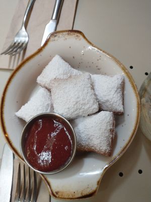  at Acorn Community Cafe in Eugene