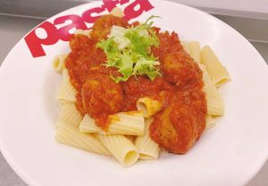 Vegan gehaktballetjes in een Italiaanse tomatensaus at Taverne La Gileppe in Jalhay