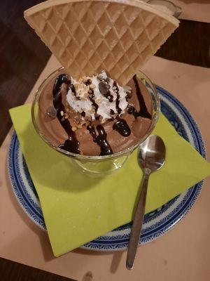 Vegan chocomousse at Taverne La Gileppe in Jalhay