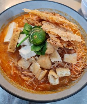 Mee Siam ~ 2/5/22 at Chee Wei 啟維素食 - Tampines in East Singapore