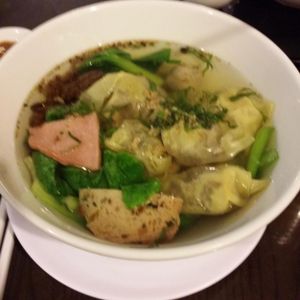 Dumpling soup with vegetable (2$) at Evergreen Vegetarian - Phsar Chas in Phnom Penh
