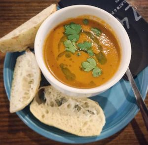 We made the soups on the spot! Take the veggies, kill them on the mixer, and have a tasty, natural soup at Intz48 Coffee Roasters Azores in Sao Miguel