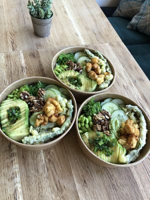 zielony bowl at Vegan Sushi Bar in Warsaw
