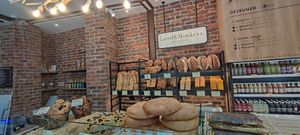 Pains at Land & Monkeys - Roquette in Paris