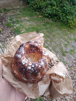 Kouglof 😍 at Land & Monkeys - Roquette in Paris