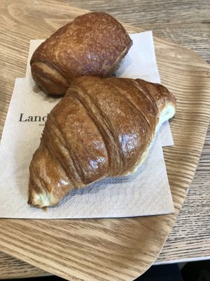 croissant at Land & Monkeys - Roquette in Paris