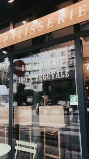 Outside at Land & Monkeys - Roquette in Paris