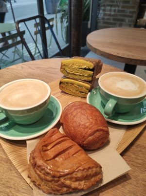 Everything is delicious at Land & Monkeys - Roquette in Paris