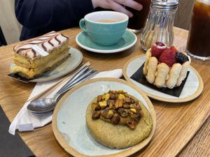 Cakes...  at Land & Monkeys - Roquette in Paris