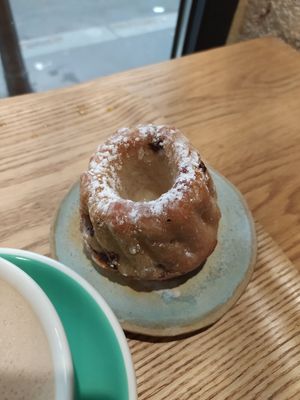 small kouglof at Land & Monkeys - Roquette in Paris