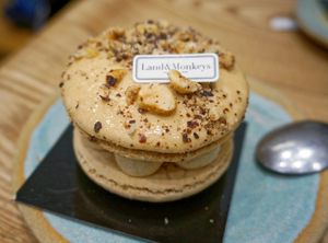 Peanut Macaron at Land & Monkeys - Roquette in Paris