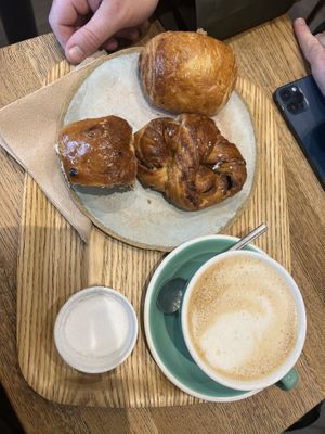   at Land & Monkeys - Roquette in Paris