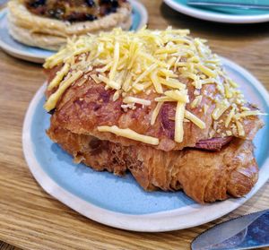 Croissant with bacon and cheese at Land & Monkeys - Roquette in Paris