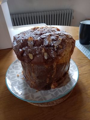 Pannetone!! To take home at Land & Monkeys - Roquette in Paris