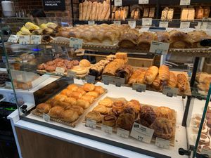 Options at Land & Monkeys - Roquette in Paris