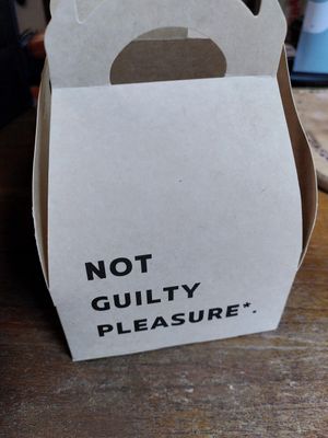 To go box at Land & Monkeys - Roquette in Paris