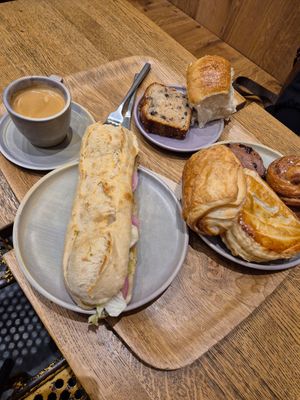  at Land & Monkeys - Roquette in Paris