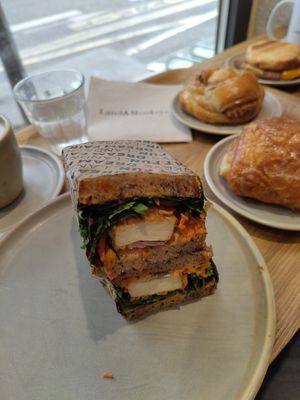 Gluten free sandwich at Land & Monkeys - Roquette in Paris