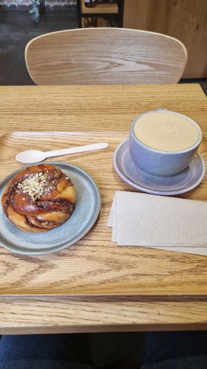  at Land & Monkeys - Roquette in Paris