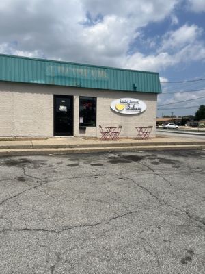 Outside  at Lucky Lemon Bakery in Kokomo