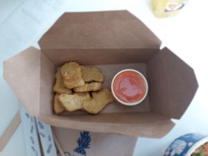 Vegan "fish" nuggets at POKAWA in Nancy