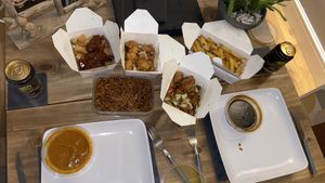 Curry sauce & gravy  at Hong Kong Vegan in Wakefield