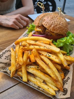 Mad burger at Mad Mad Vegan - Lavapiés in Madrid