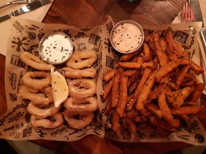 Calamari and (again) sweet potato fries at Mad Mad Vegan - Lavapiés in Madrid